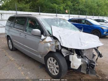  Salvage Chrysler Town & Country