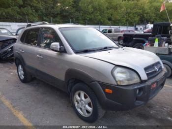  Salvage Hyundai TUCSON