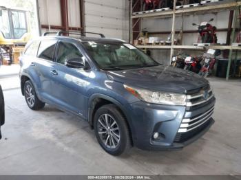  Salvage Toyota Highlander