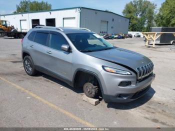  Salvage Jeep Cherokee