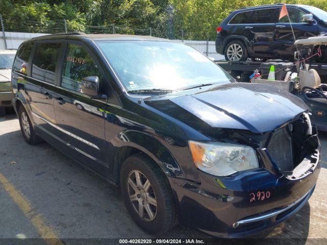  Salvage Chrysler Town & Country