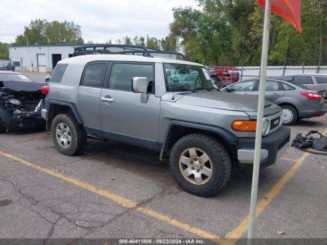  Salvage Toyota FJ Cruiser