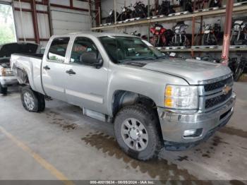  Salvage Chevrolet Silverado 2500