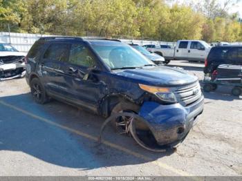  Salvage Ford Explorer