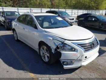  Salvage Nissan Altima