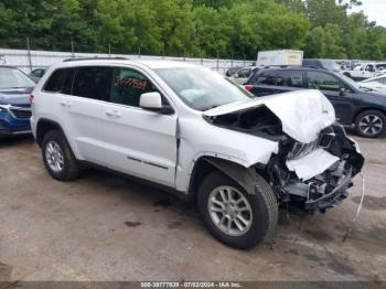  Salvage Jeep Grand Cherokee