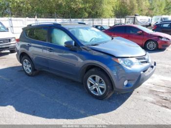  Salvage Toyota RAV4