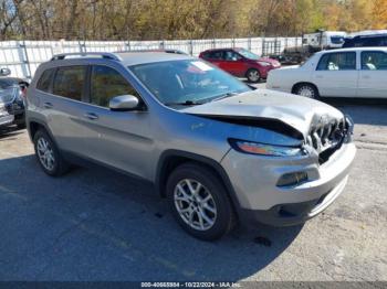  Salvage Jeep Cherokee