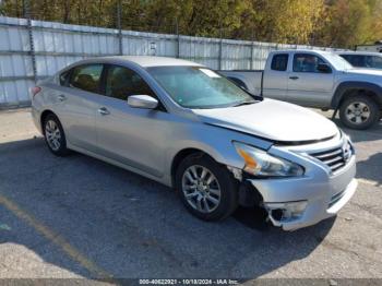  Salvage Nissan Altima