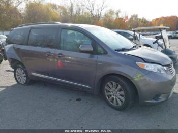  Salvage Toyota Sienna