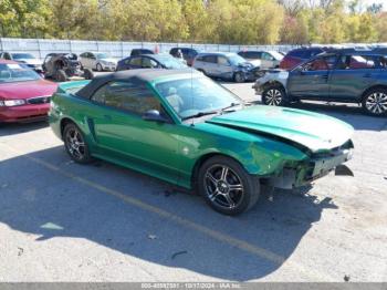  Salvage Ford Mustang