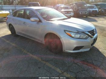  Salvage Nissan Altima