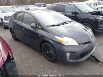  Salvage Toyota Prius