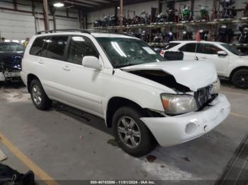  Salvage Toyota Highlander