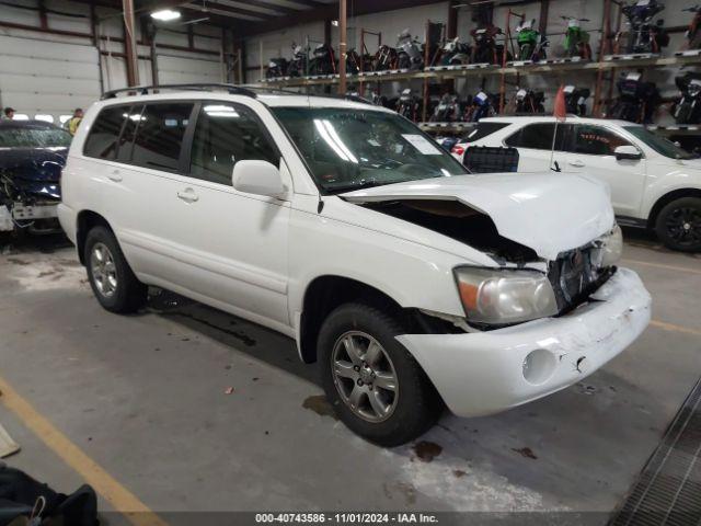  Salvage Toyota Highlander