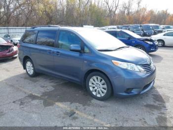  Salvage Toyota Sienna