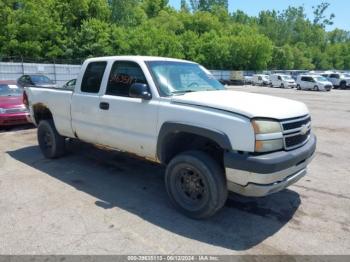  Salvage Chevrolet Silverado 2500