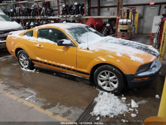  Salvage Ford Mustang