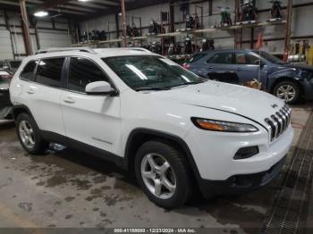  Salvage Jeep Cherokee