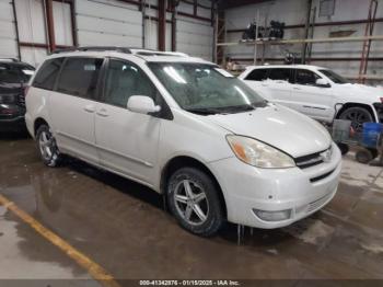  Salvage Toyota Sienna