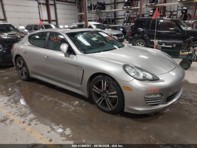  Salvage Porsche Panamera