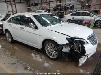  Salvage Chrysler 200