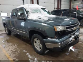  Salvage Chevrolet Silverado 1500