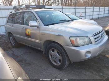  Salvage Toyota Highlander