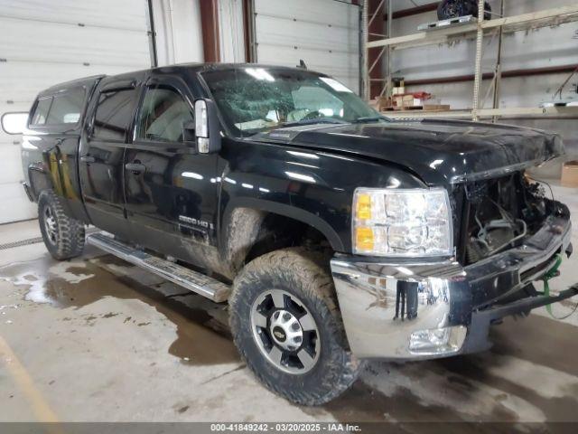  Salvage Chevrolet Silverado 2500