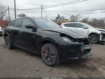  Salvage Maserati Grecale