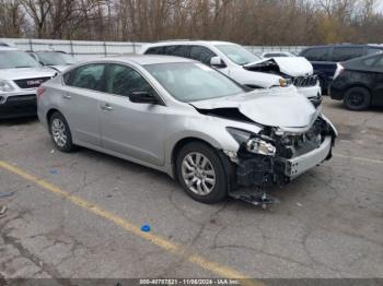  Salvage Nissan Altima