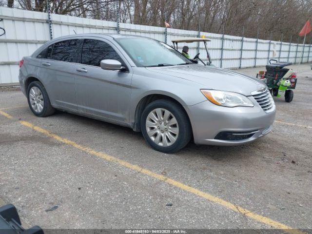  Salvage Chrysler 200