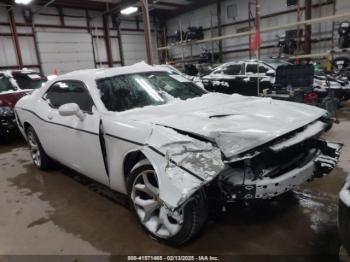  Salvage Dodge Challenger