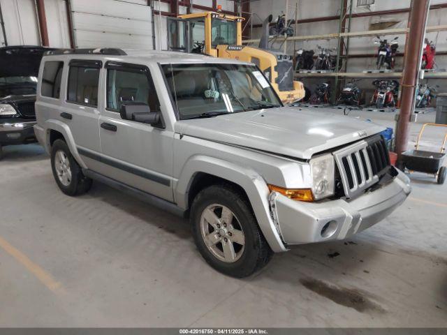  Salvage Jeep Commander