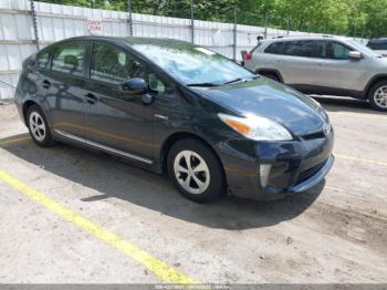  Salvage Toyota Prius