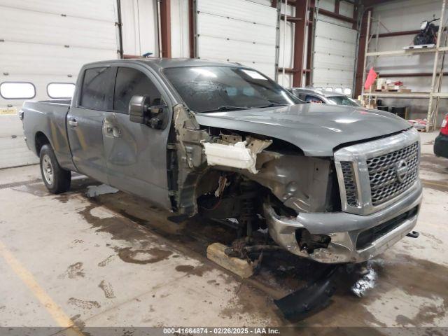  Salvage Nissan Titan