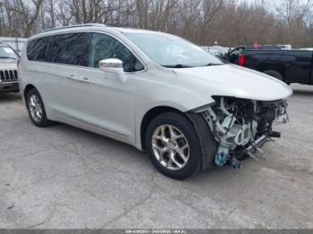  Salvage Chrysler Pacifica