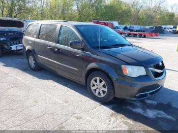  Salvage Chrysler Town & Country