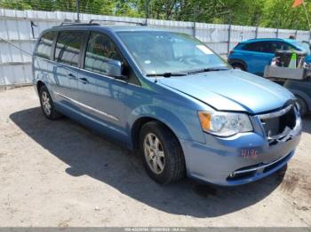  Salvage Chrysler Town & Country