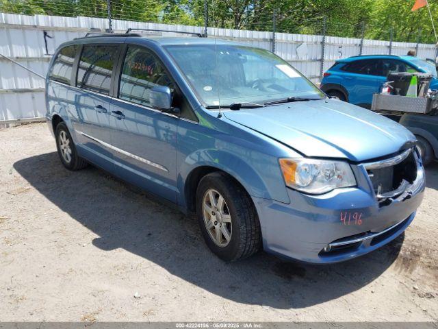  Salvage Chrysler Town & Country