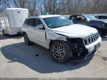  Salvage Jeep Grand Cherokee