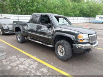  Salvage GMC Sierra 2500
