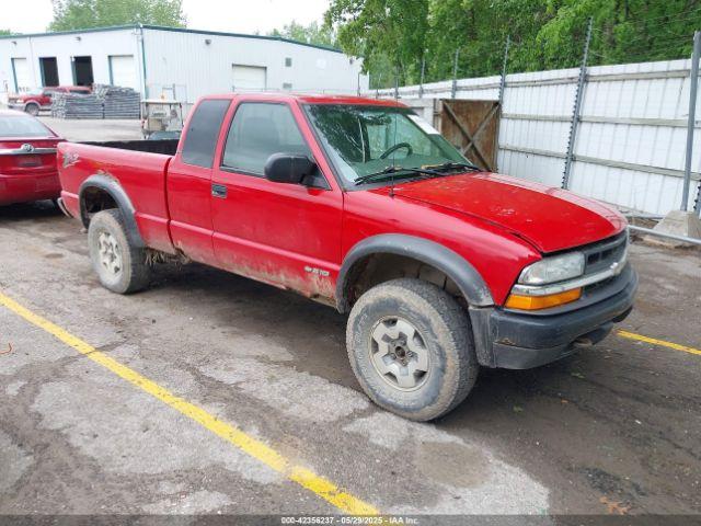  Salvage Chevrolet S-10