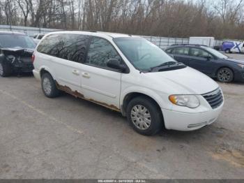  Salvage Chrysler Town & Country