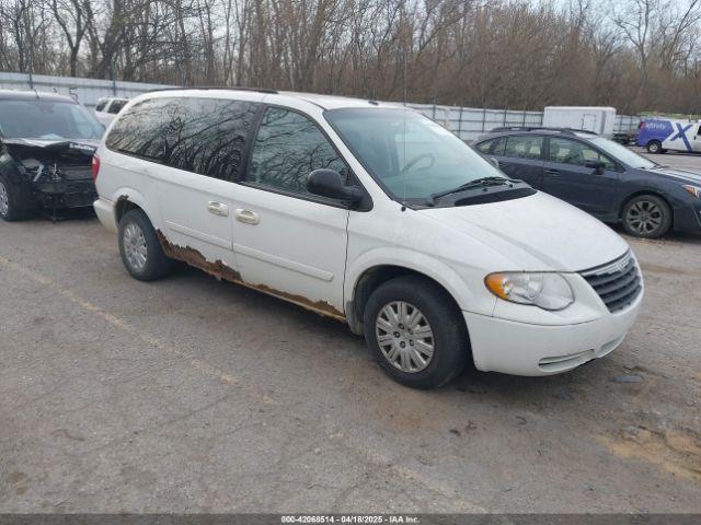  Salvage Chrysler Town & Country