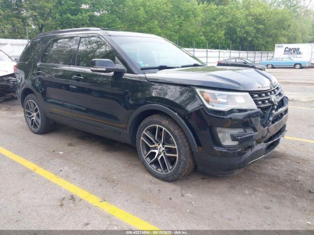  Salvage Ford Explorer