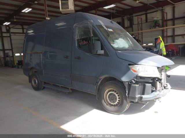  Salvage Mercedes-Benz Sprinter 2500