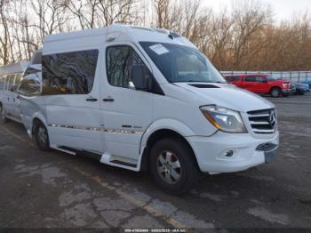  Salvage Mercedes-Benz Sprinter