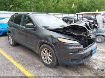  Salvage Jeep Cherokee