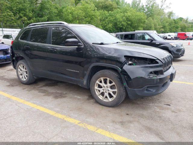  Salvage Jeep Cherokee